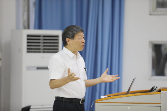 王智彪教授走进课堂，聊一聊21世纪微无创医学展望